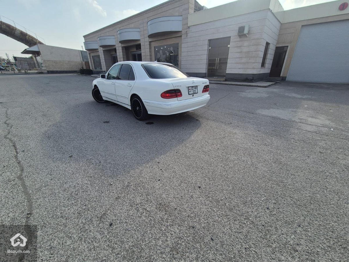 Mercedes-Benz W210/E320 - image 6