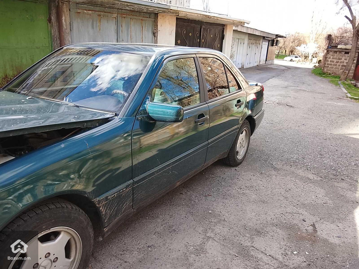  Mercedes benz c class - image 13