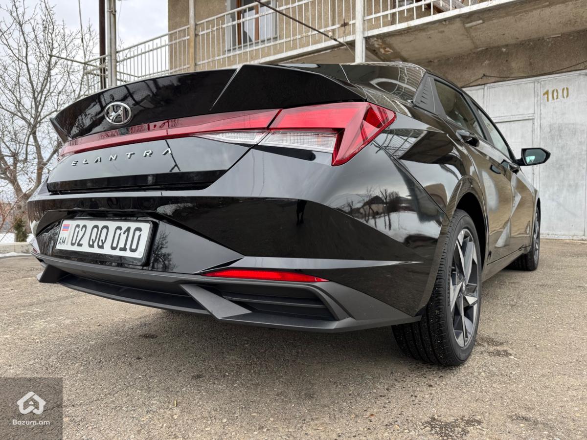 2023 HYUNDAI ELANTRA SEL PLUS - image 8