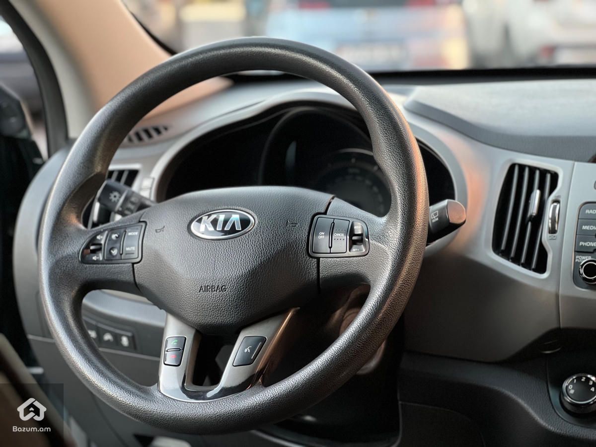 Kia Sportage  - image 9