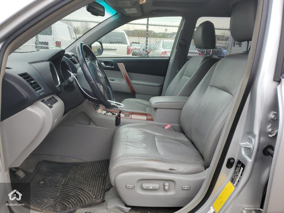toyota highlnder 2008 թիվ ռասկուլաչիտ պահեստամասեր toyota highlander պահեստամասե - image 3