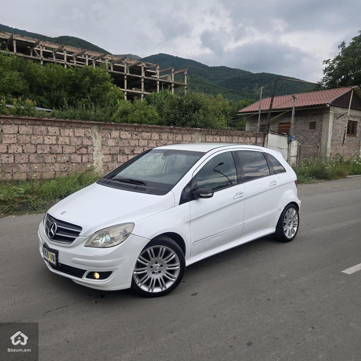 Mercedes-Benz B 170 2008 - image 12