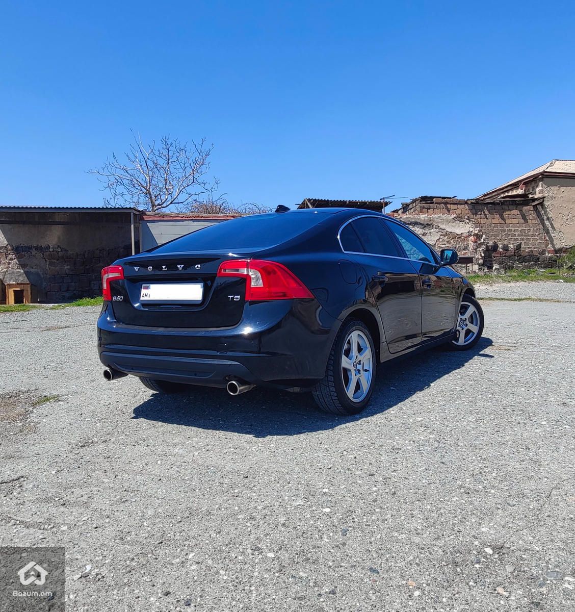 Volvo S60 2013 - image 6