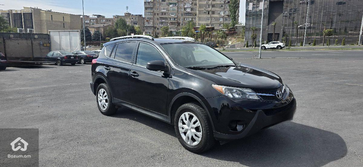Toyota RAV 4 2014 - image 1
