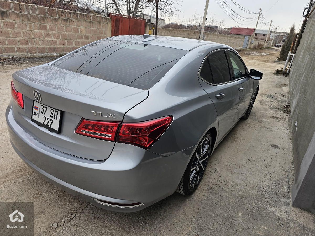 Acura TLX - image 4