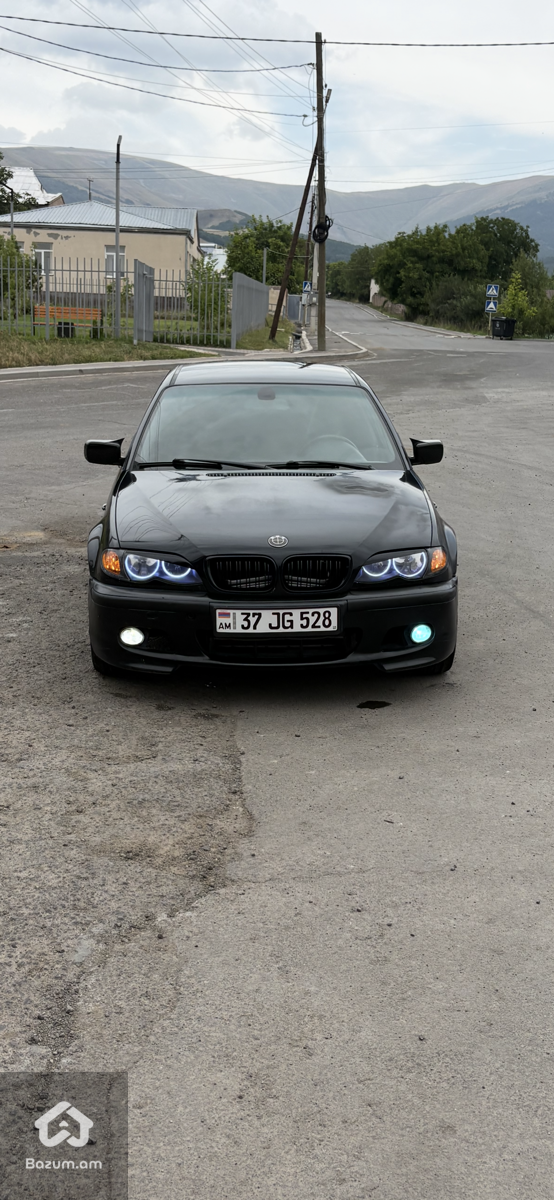 BMW e46 2004 - image 2