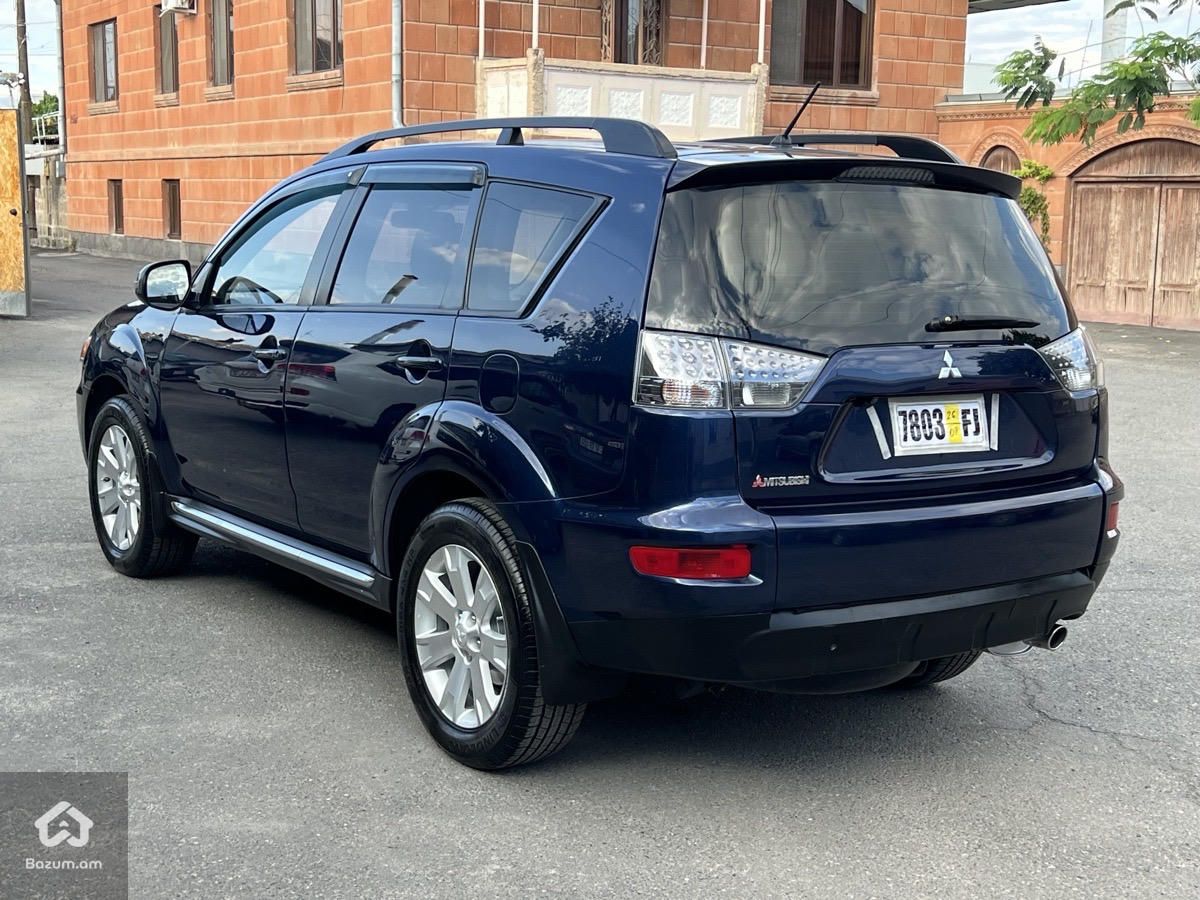 Mitsubishi Outlander 2011 - image 4