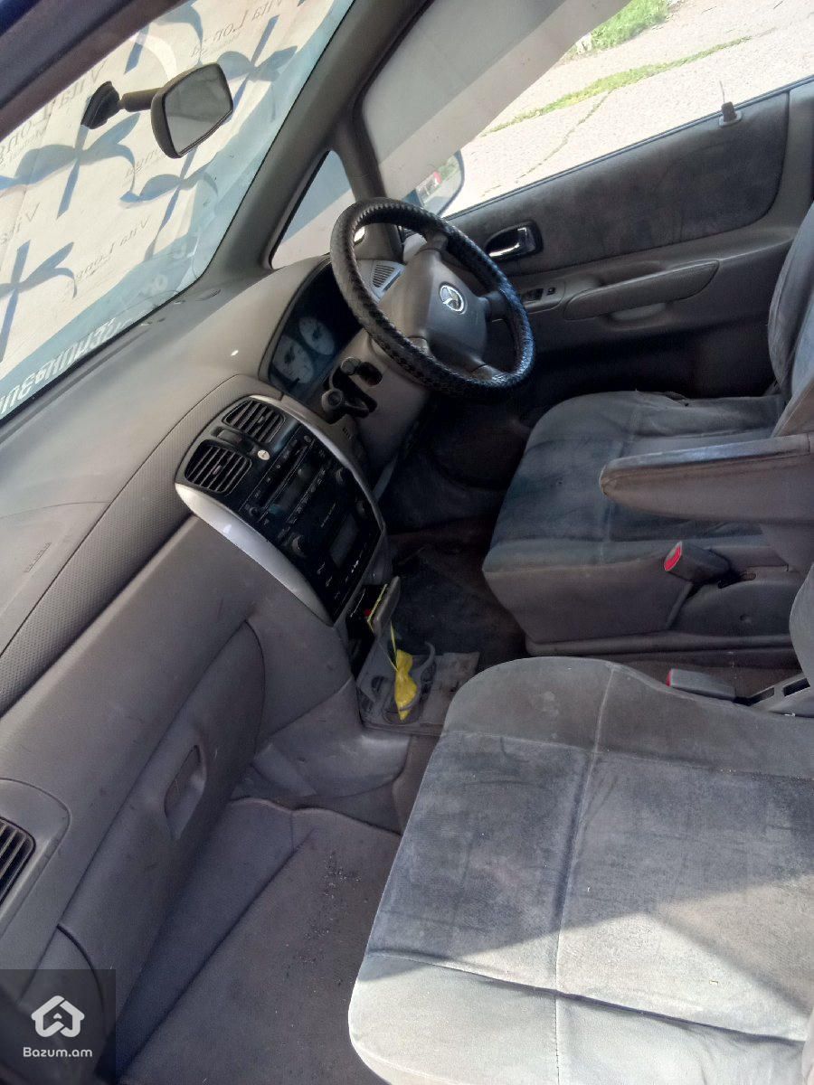 Mazda Premacy 2000 - image 4