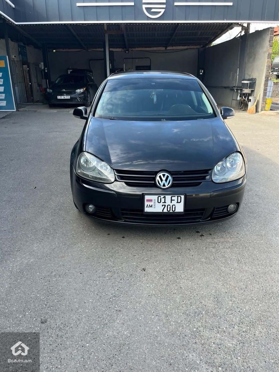 Volkswagen Golf 2004 - image 1