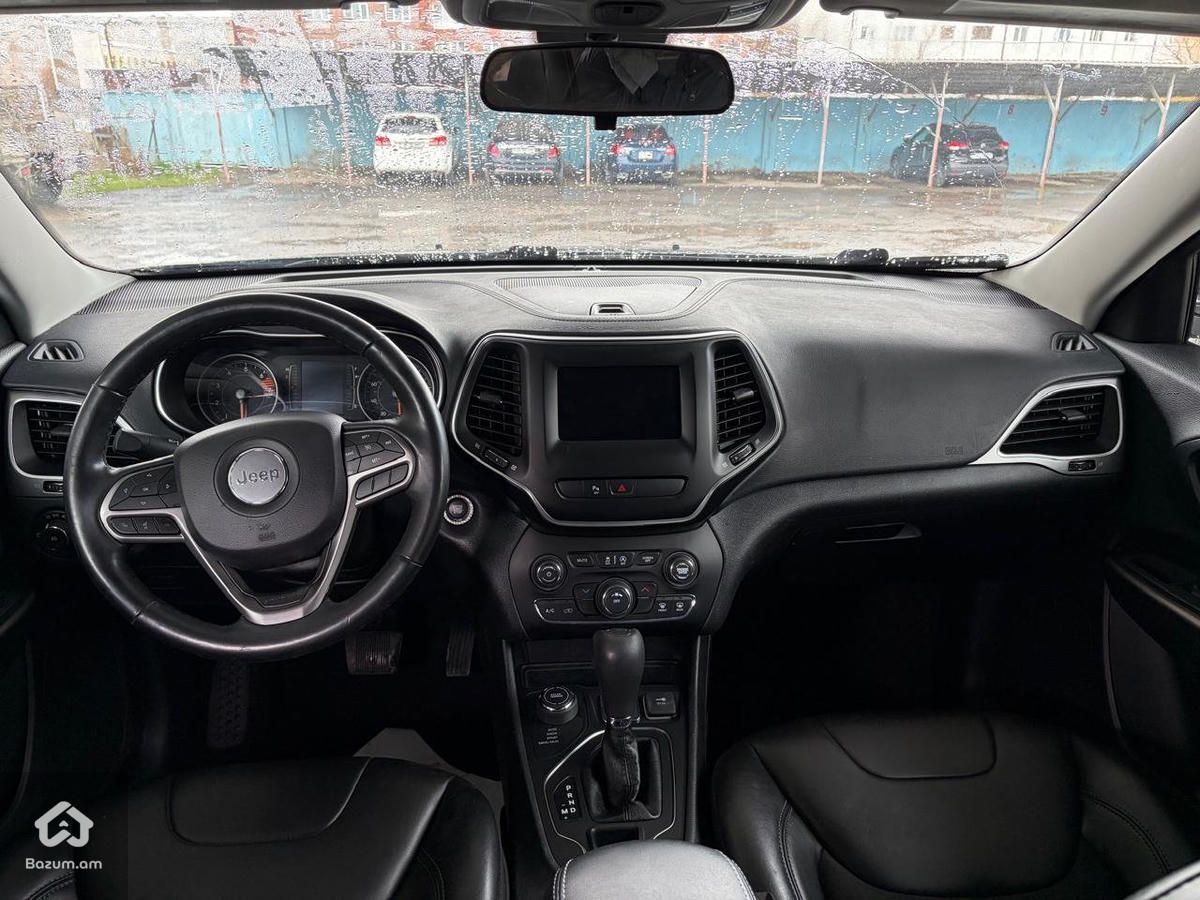 Jeep Cherokee Latitude Plus 2019 - image 5