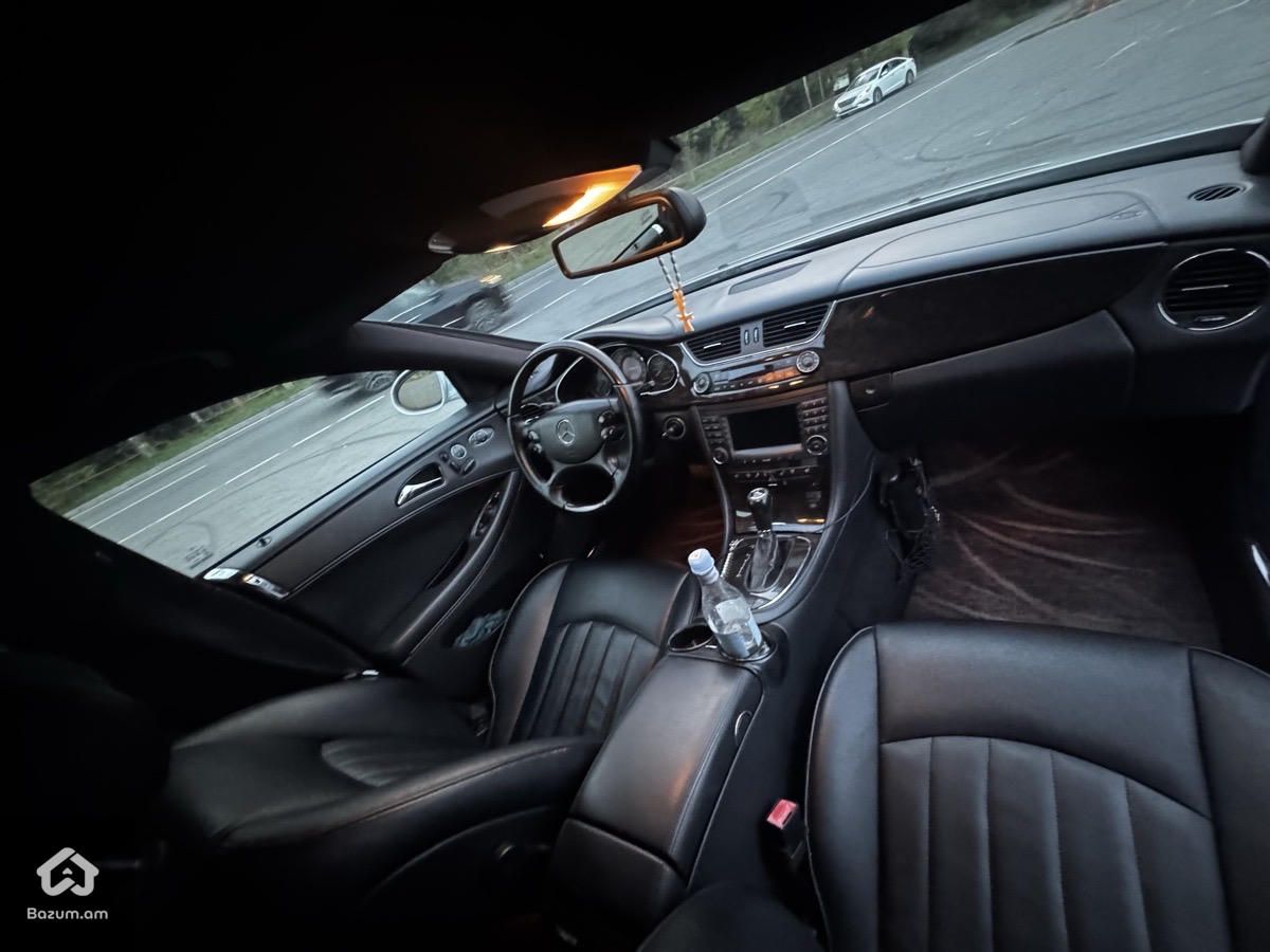 Mercedes-Benz CLS 350 2005 - image 11