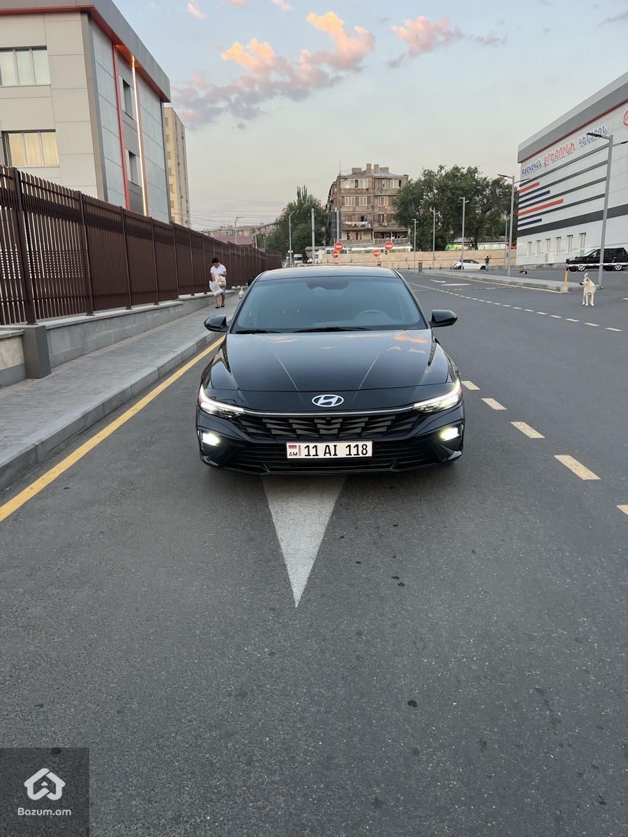 HYUNDAI ELANTRA 2025 - image 1