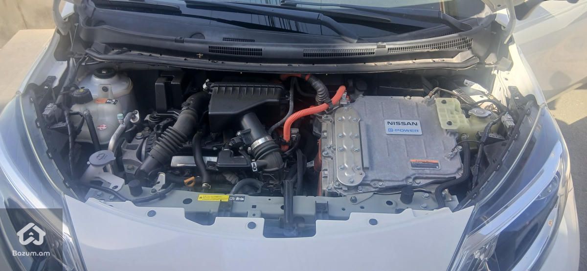 Nissan Note 2018 - image 10
