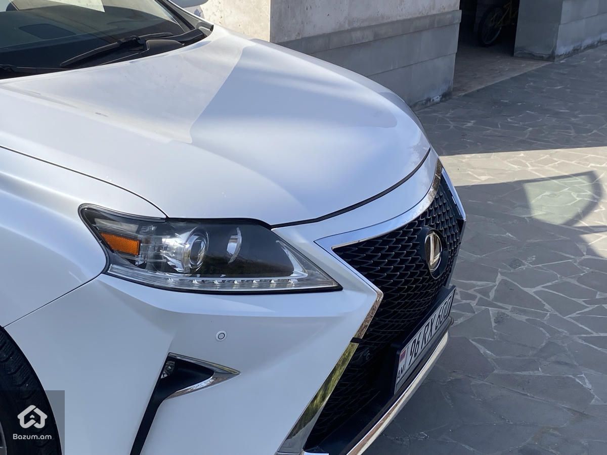 LEXUS RX350 - image 6