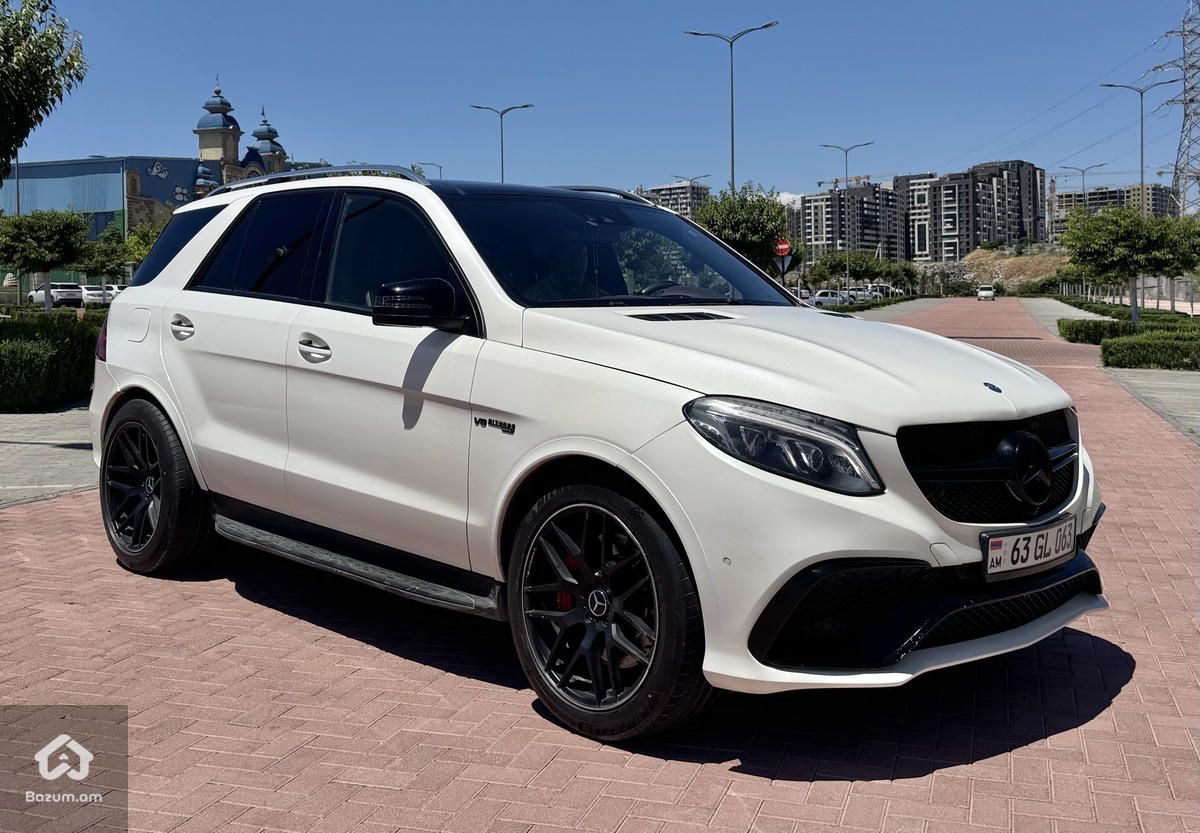 MERCEDES-BENZ ML63 AMG  - image 2