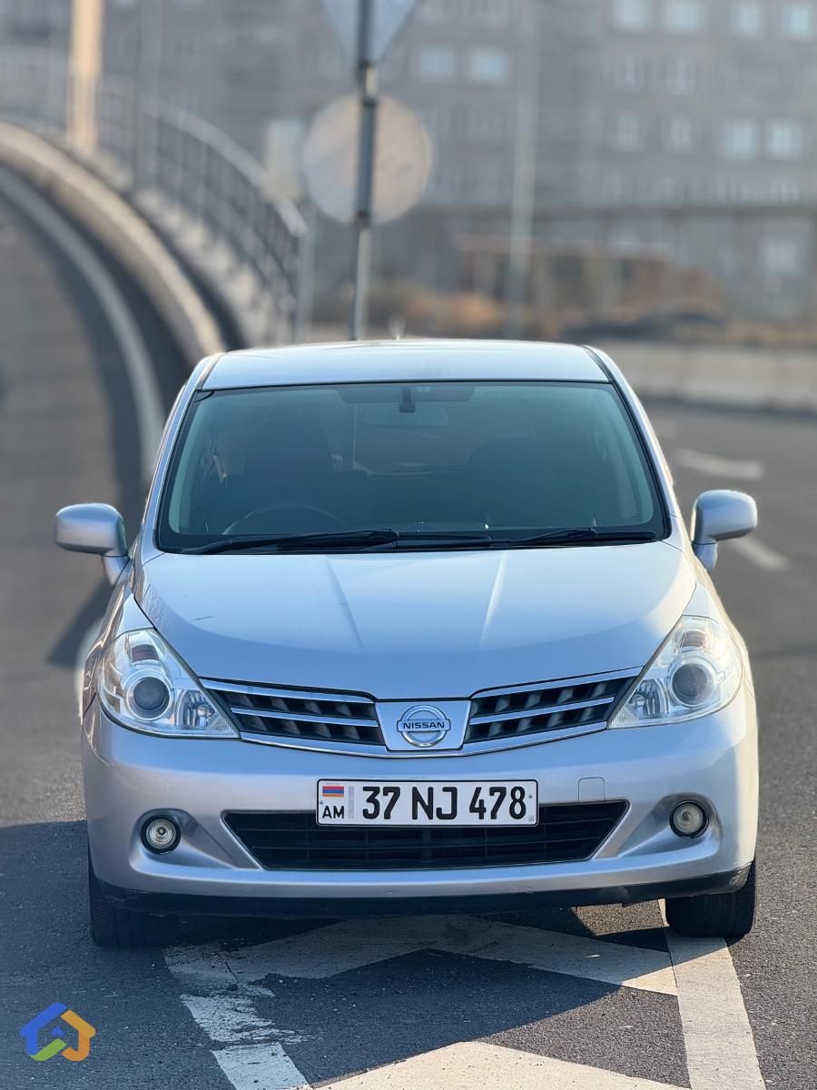 Nissan Tiida - image 2