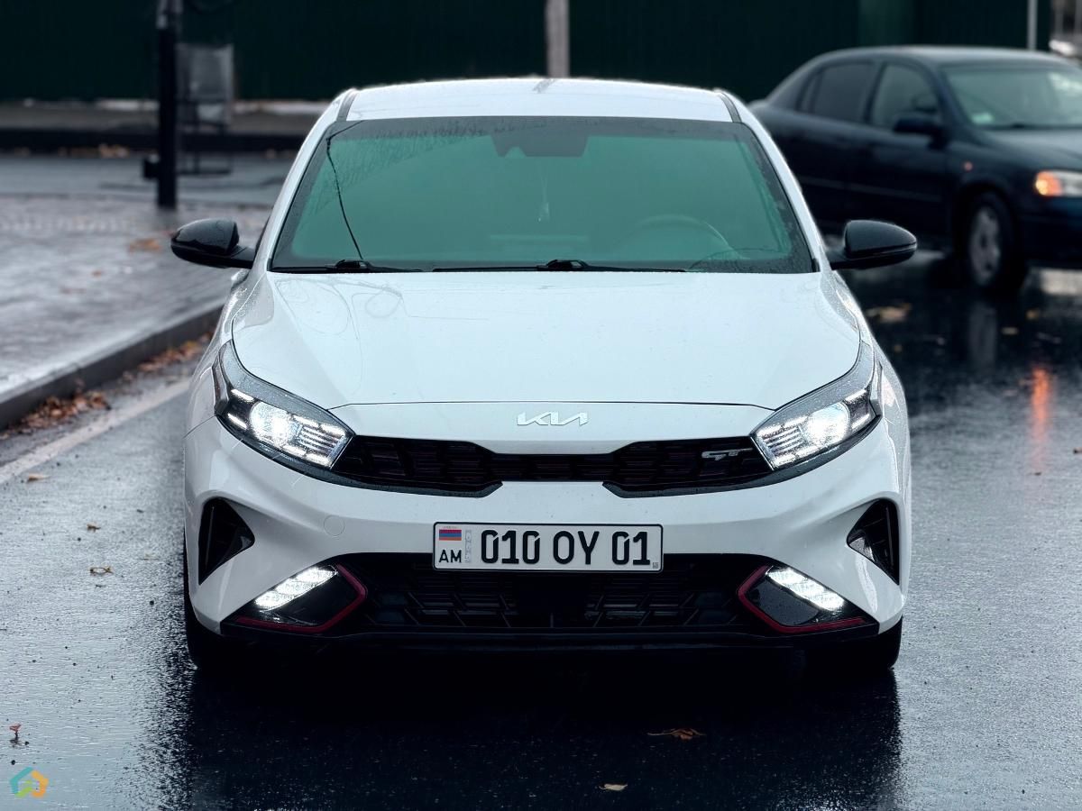 Kia Forte Gt-line - image 3