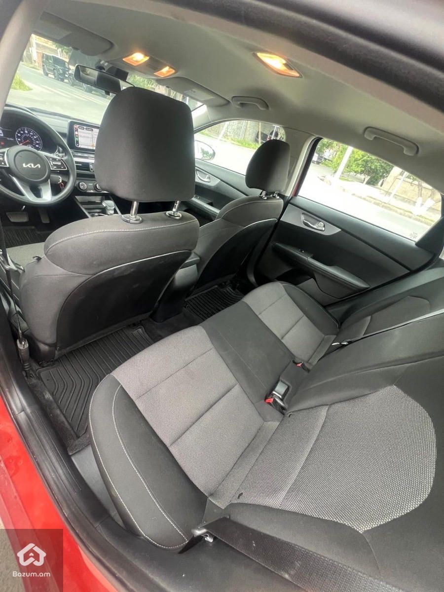 Kia Forte 2022 - image 12