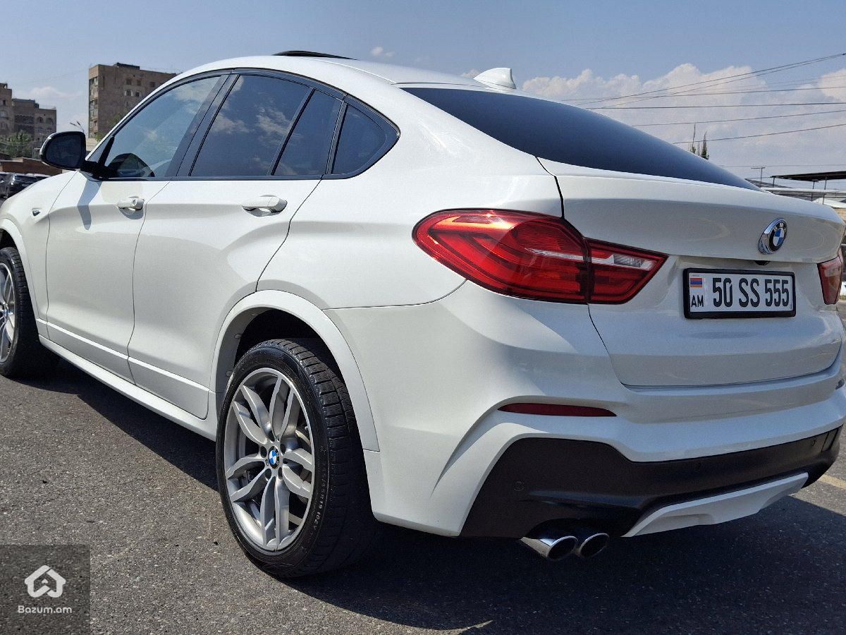 BMW X4 M 2018 - image 14