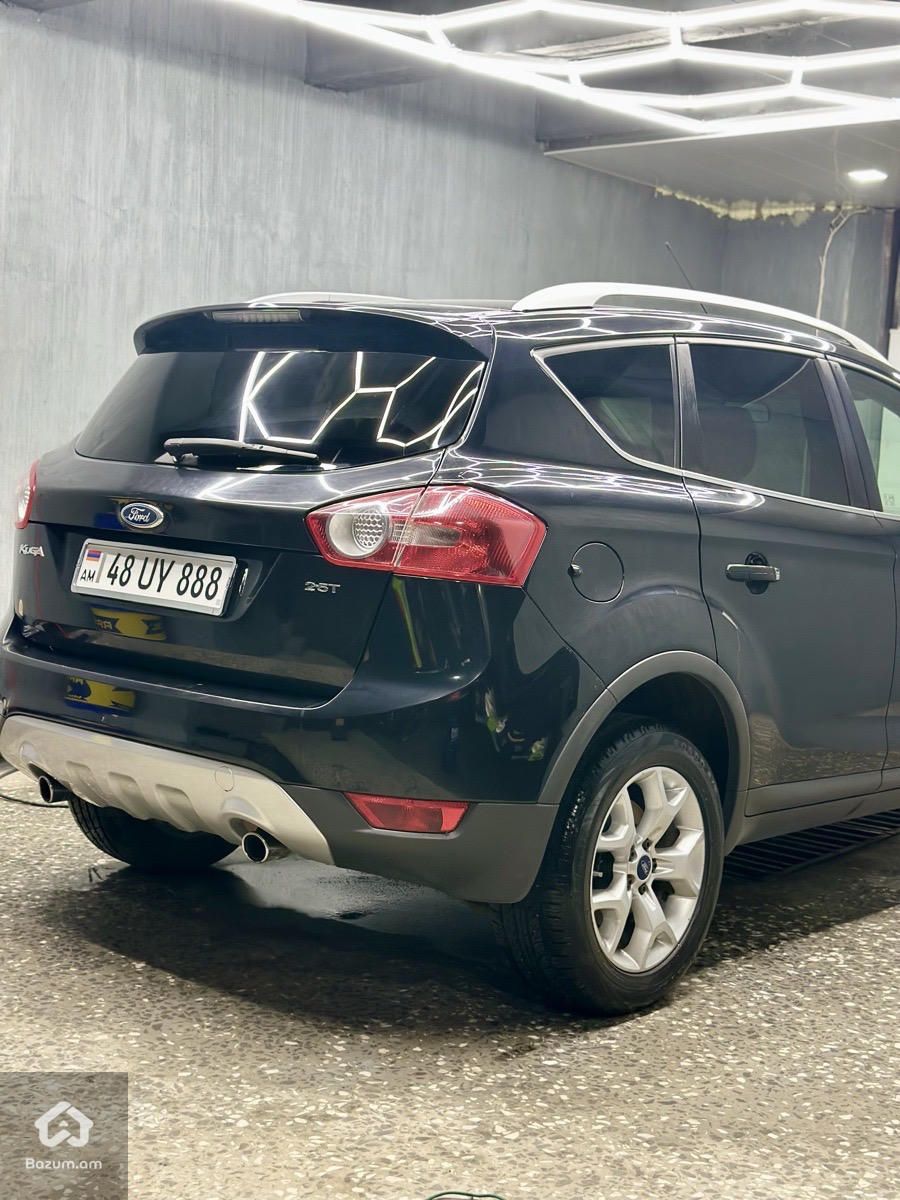Ford Kuga 2010 - image 4