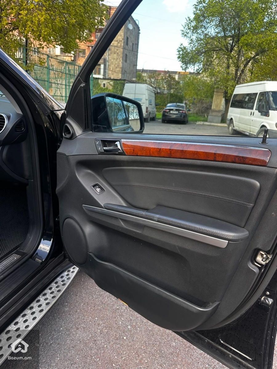 Mercedes-Benz ML 350 2011 - image 6