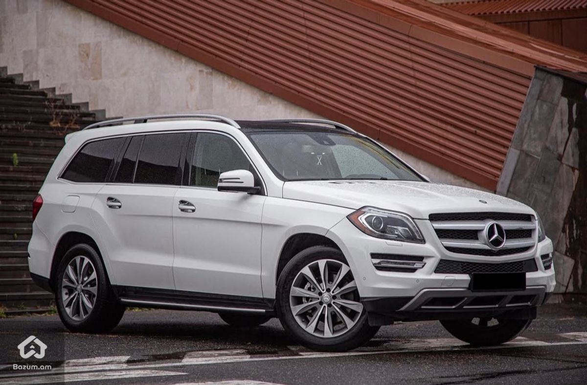 Mercedes-Benz GL 450 - image 1
