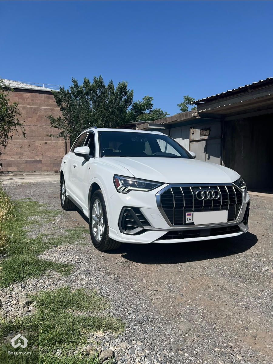 Audi Q3 Premium S Line 45 Quattro - image 1
