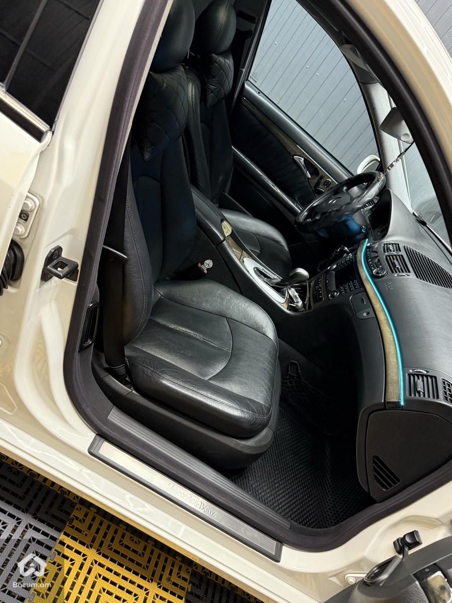 Mercedes-Benz 320 2002 - image 25