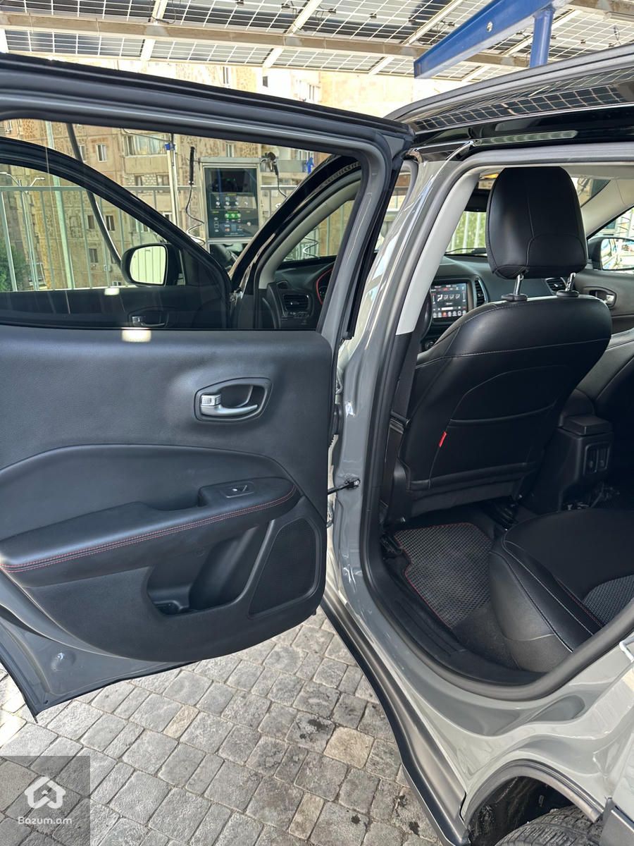 Jeep Compass 2021 - image 19