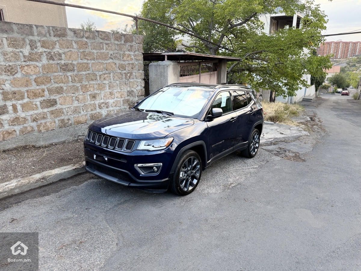 Jeep Compass Aniversary - image 13