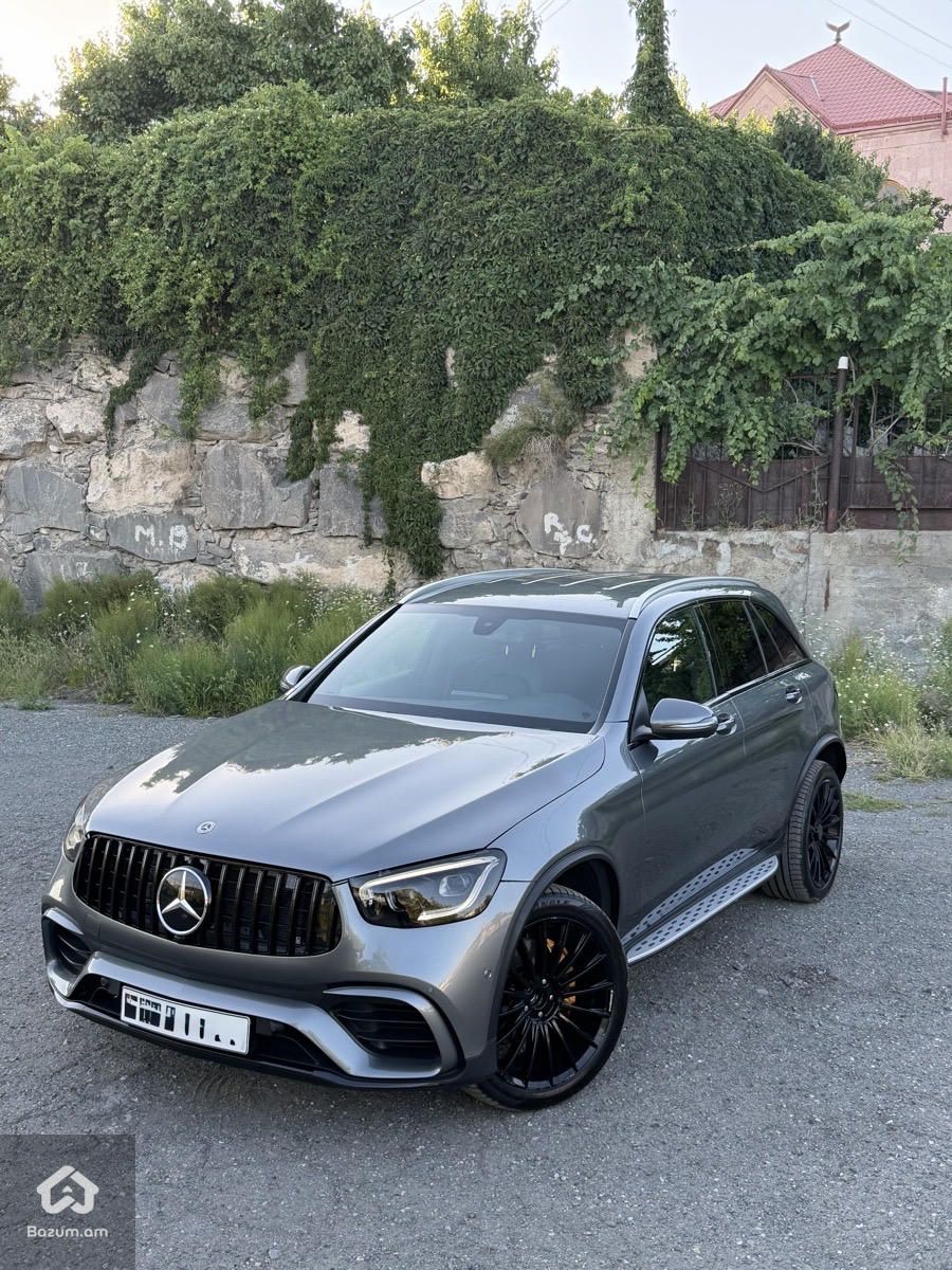 Mercedes Benz GLC300 - image 3