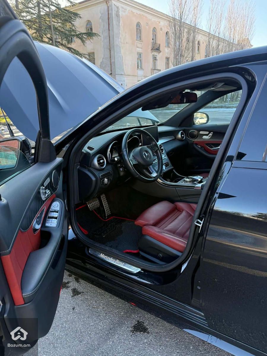 Mercedes c300 - image 8
