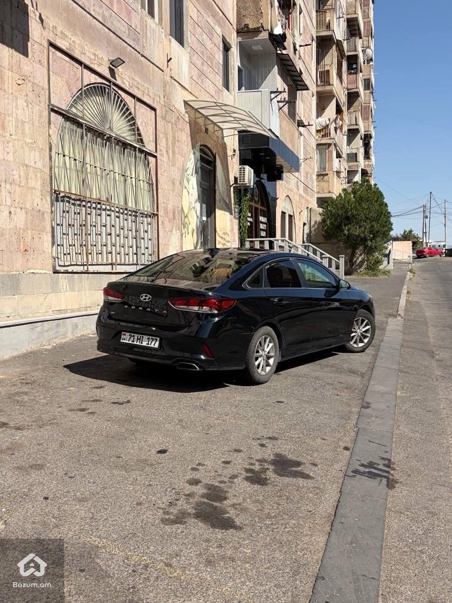 Hyundai Sonata 2018 - image 1
