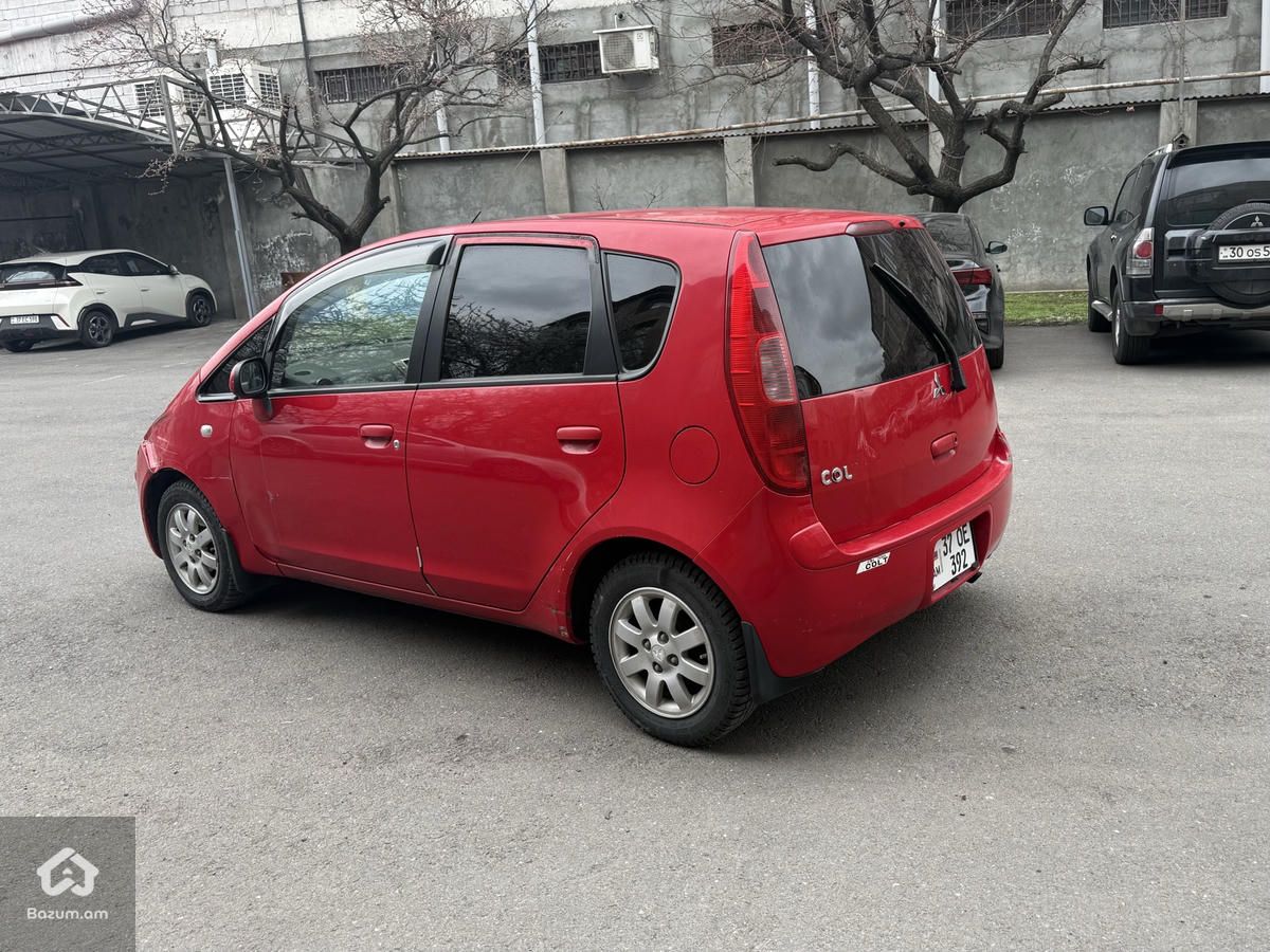 Mitsubishi Colt - image 4