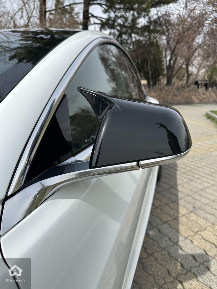Tesla - image 8