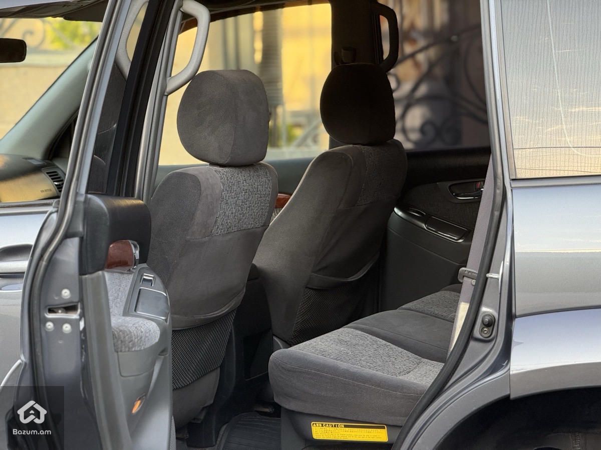 Toyota Land Cruiser Prado 2009 - image 9