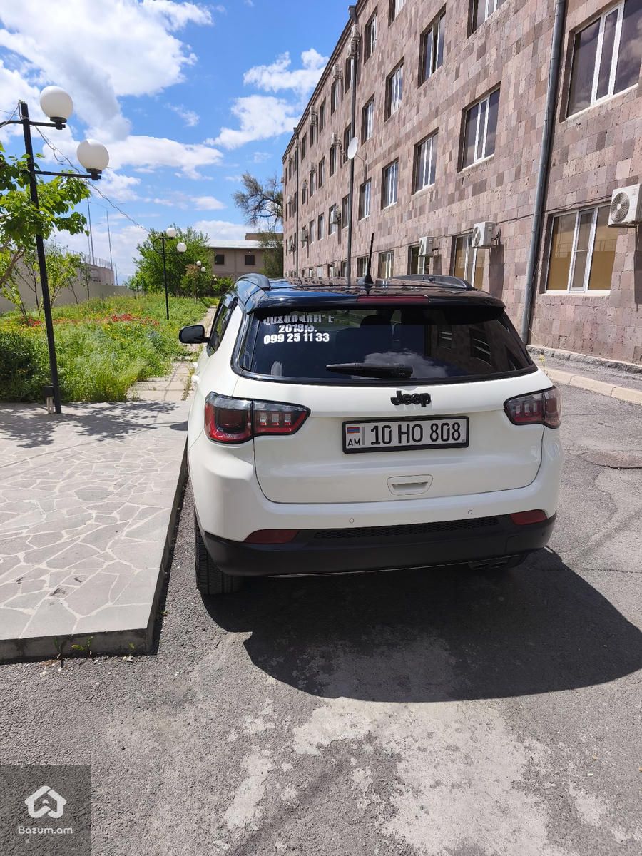 Jeep compass Altitude - image 4