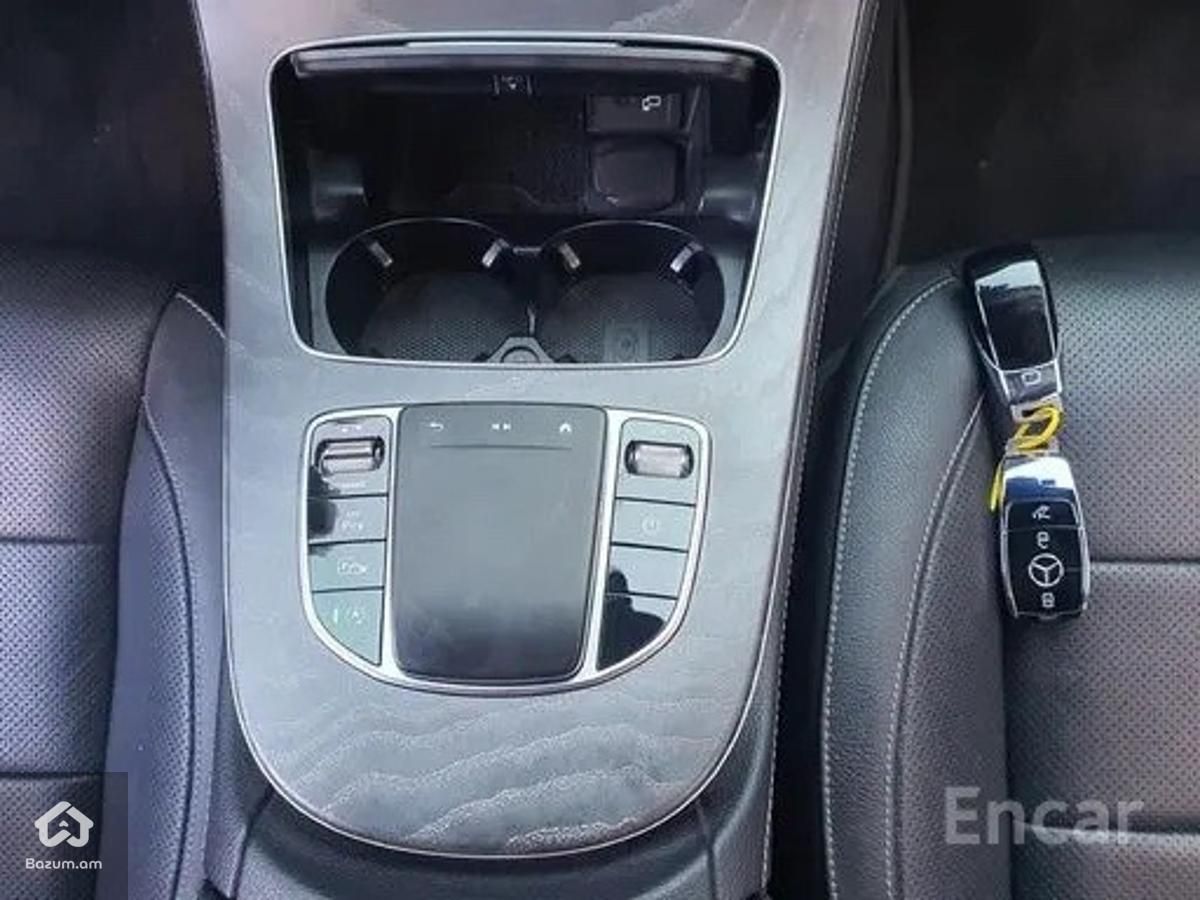 Mercedes Benz E350 AMG Line W213 - image 9