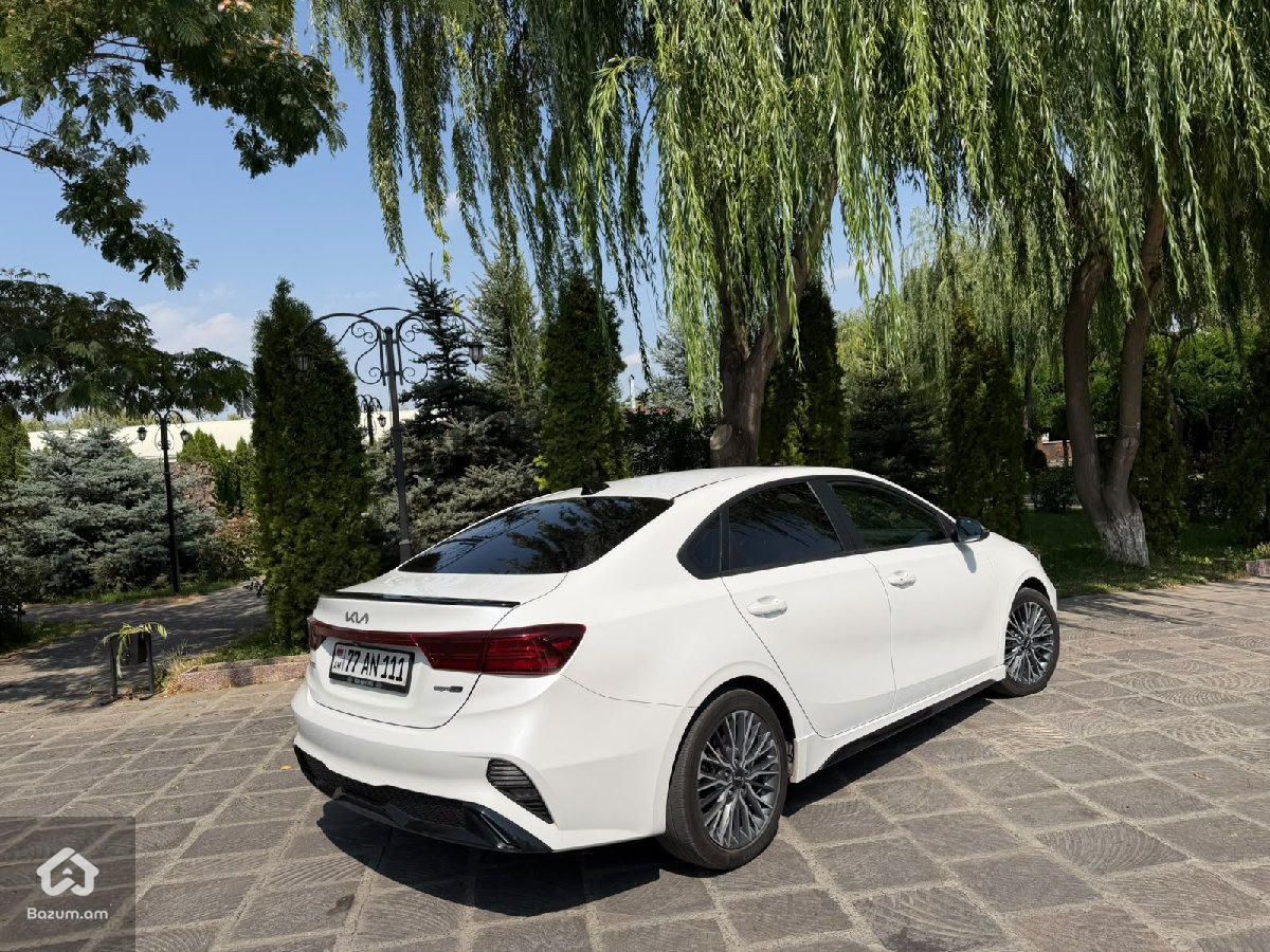Kia Forte 2022 - image 4