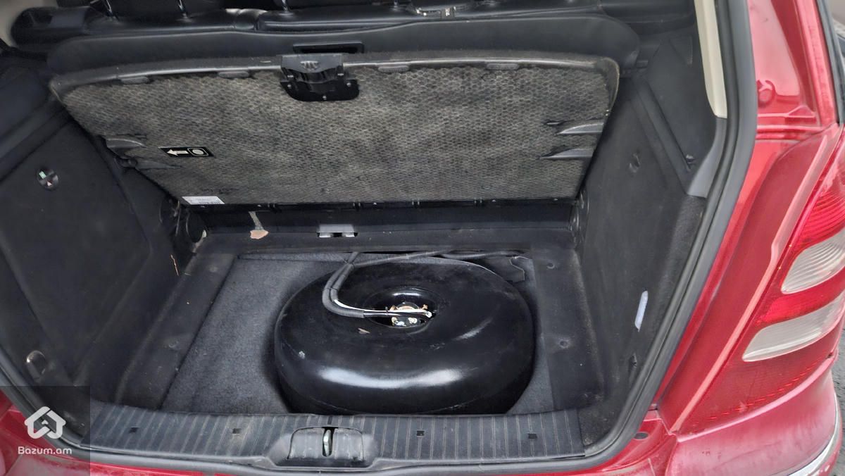 Mercedes Benz A170 - image 14