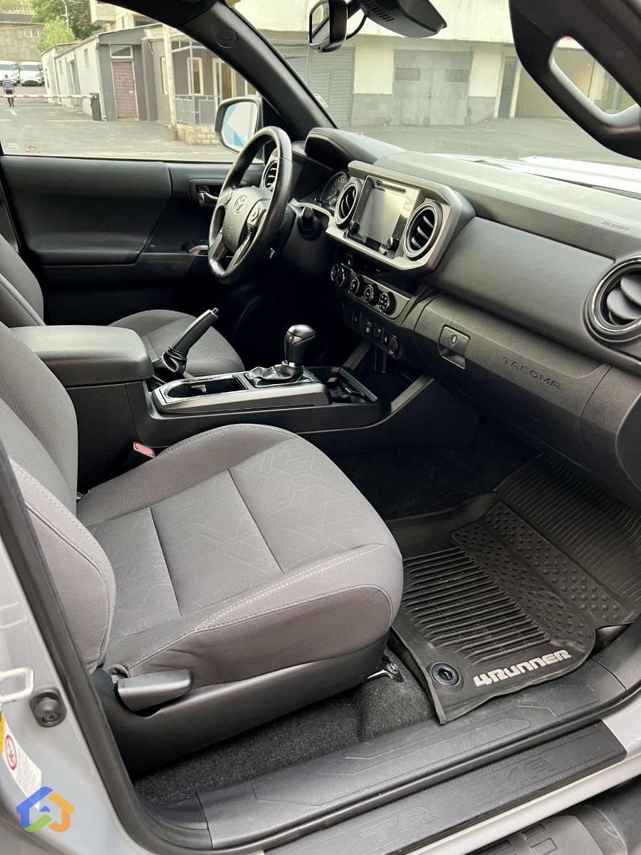 Toyota - image 11