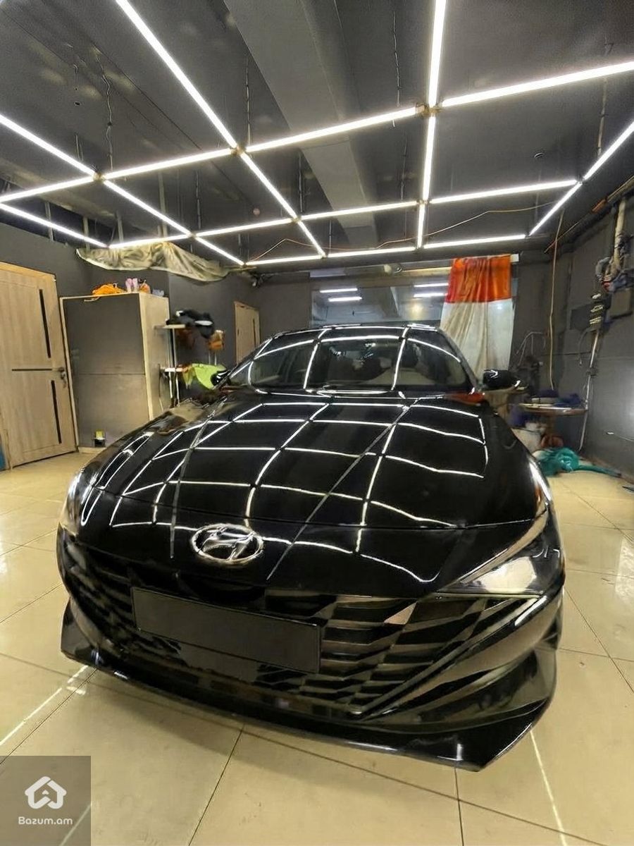 Hyundai Elantra 2022 - image 1