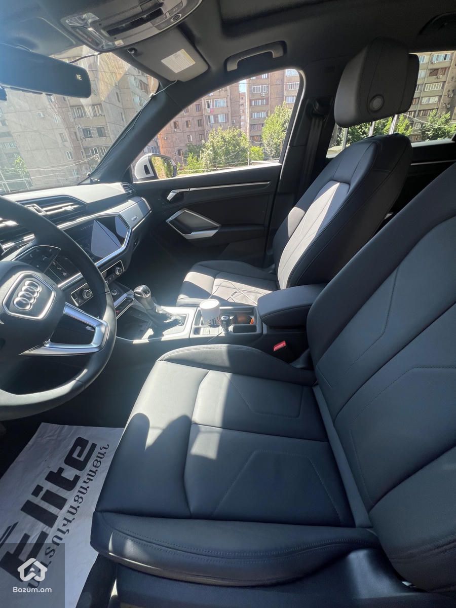 Audi Q3 Premium S Line 45 Quattro - image 10