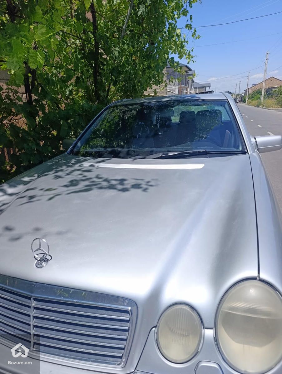 Mercedes-Benz E class W210 - image 6