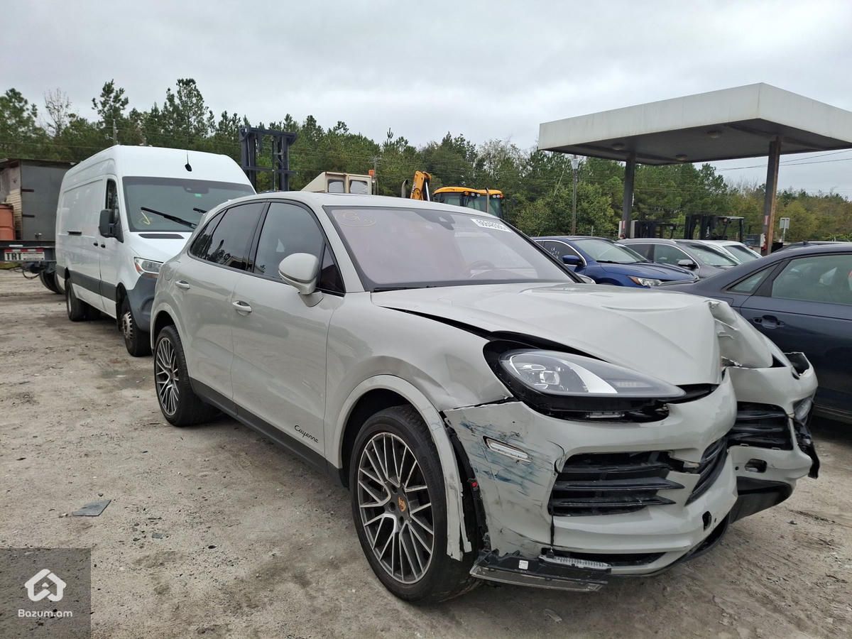 Porsche Cayenne 2023 - image 2