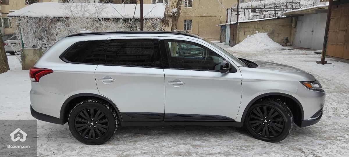Mitsubishi - image 3