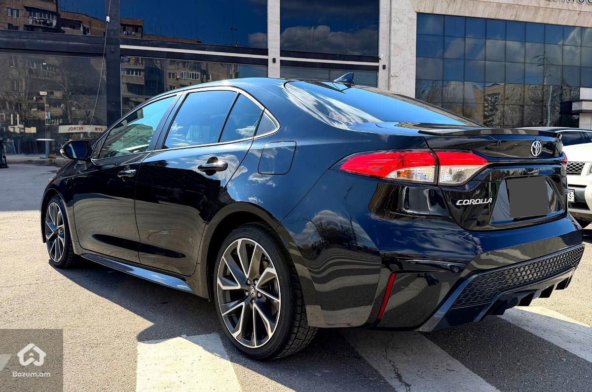 Toyota Corolla SE 2L - image 2