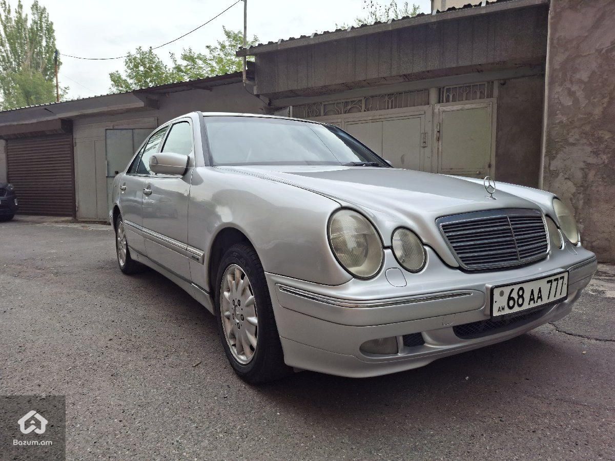 Mercedes-Benz E 320 2000 - image 2