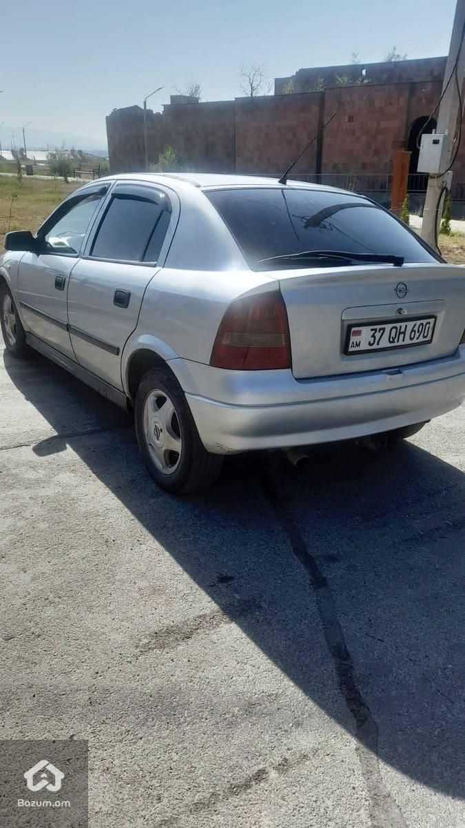 Opel Astra 1999 - image 4