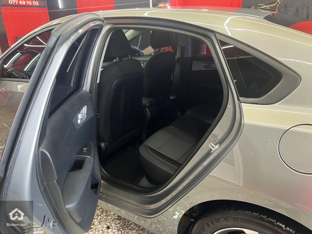 KIA FORTE LX - image 9